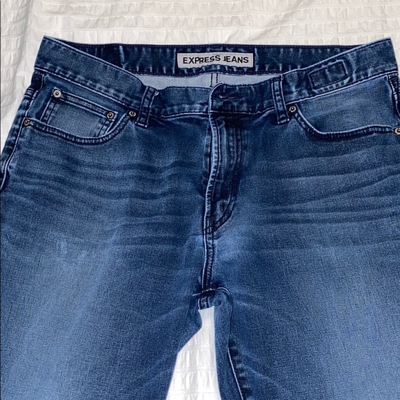Express Straight Leg Jean - Picture 4 of 6